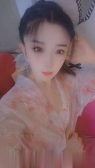 角门地铁附近的妹子