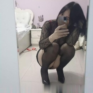 大奶美腿大胸少妇