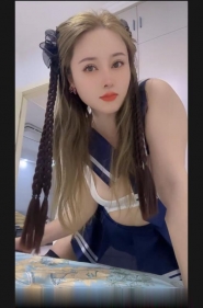 妩媚的莹莹