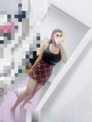 大波嫩妹静静