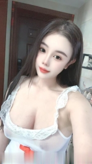 大胸水床妹儿