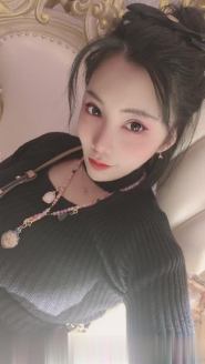 网红脸桃子