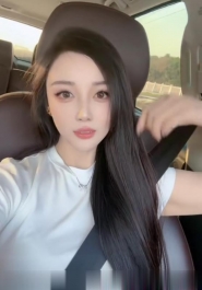 肤白小宝贝