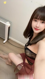上城颜值小妮