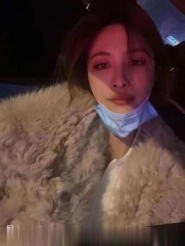 颜值高左小右