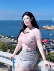 一米七的大胸妹