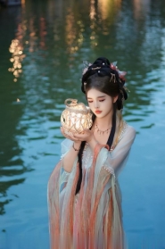 杭州杨超越—歆倪