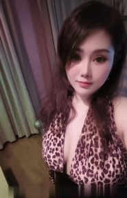 肥臀肤白巨乳御姐