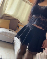 大奶丝袜骚妇