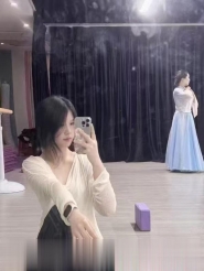 金牛兼职三点粉学妹