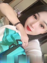 小巧妹子