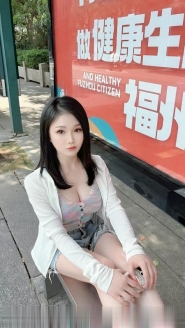FZ白皙小姐姐薯片
