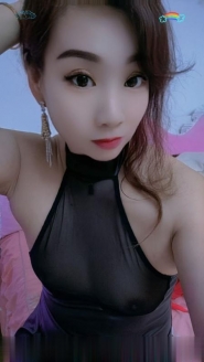 越秀轻熟黑丝少妇