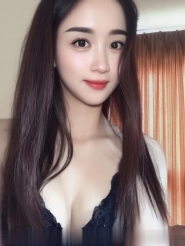 甜妹翘屁股