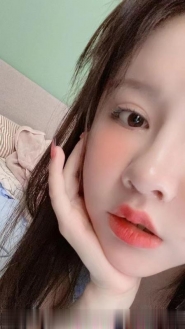 天河萝莉小伊