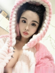 江宁娇小美女
