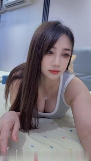 白云美臀美少妇