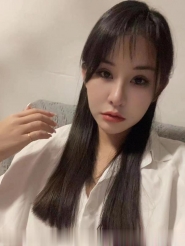 大长腿风骚美女