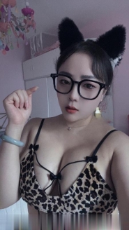 大奶少妇伊诺