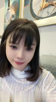 臀推大屁股妞