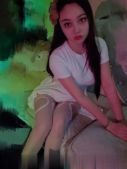 和平美女小红