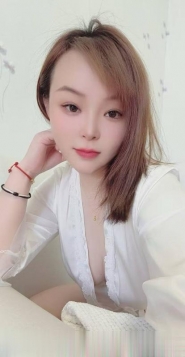 欢乐谷大胸姐姐