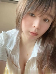 皮肤好的口爆姐姐
