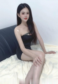 白云腿模乐乐