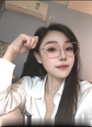 瑜伽老师七七