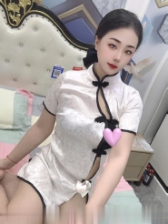 园区白嫩妹子