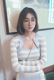 眼镜少妇野子