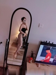 性感小长腿骚曼曼