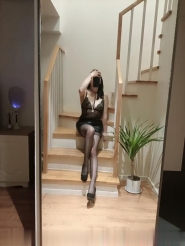 粉嫩小骚妇