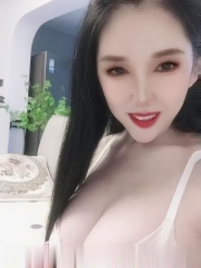 大胸依依姐