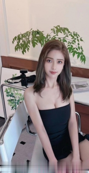 中亚美女艾努尔