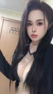 大胸球球老师