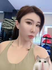 爱健身的美少妇