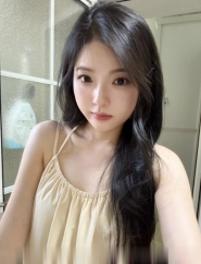 性感甜美李哈哈
