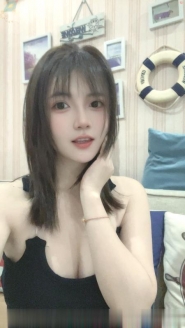 甜美系嫩妹