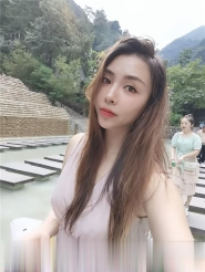 轻熟性感少妇