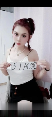 颜值很不错的中尺妹子
